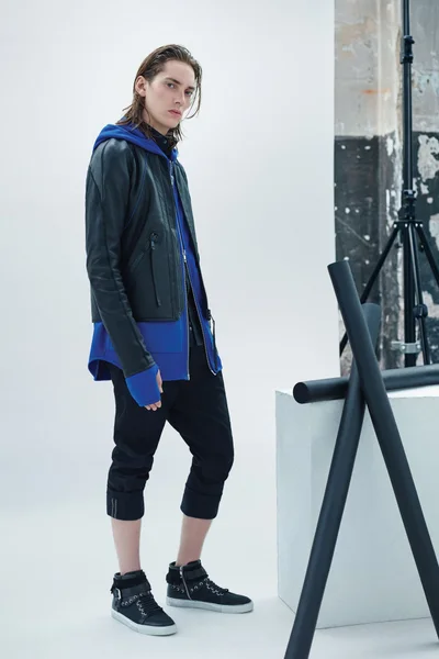 Look 27